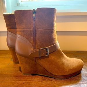 Dolce Vita suede wedge booties - New Without Tags